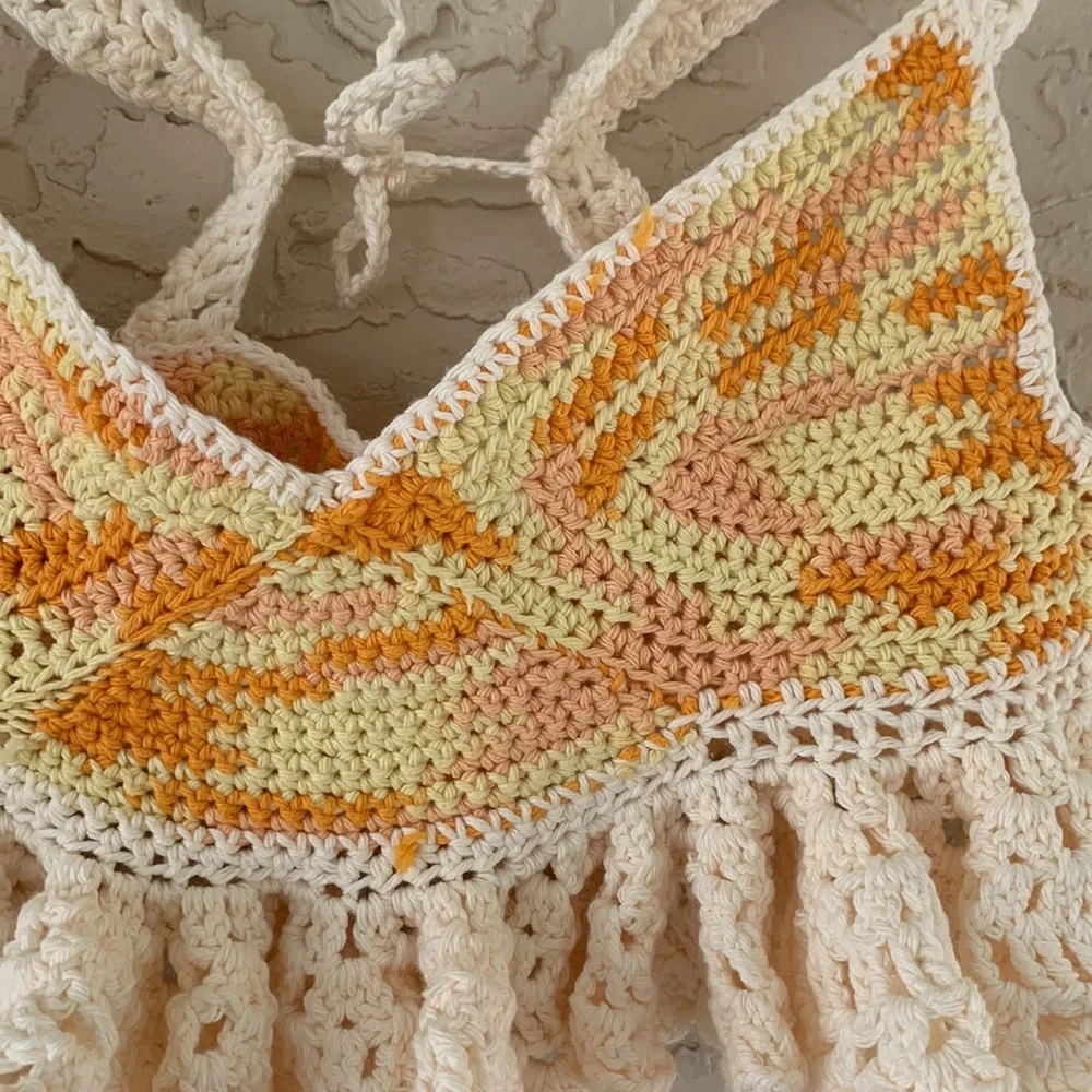 SIZE L/XL Handmade Crochet Crop Top - Picture 3 of 9
